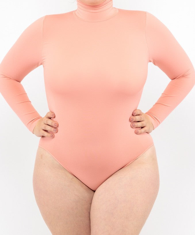 Body Curvy Manica Lunga Dolcevita Corallo Indossato Taglie Forti | Leela Lab