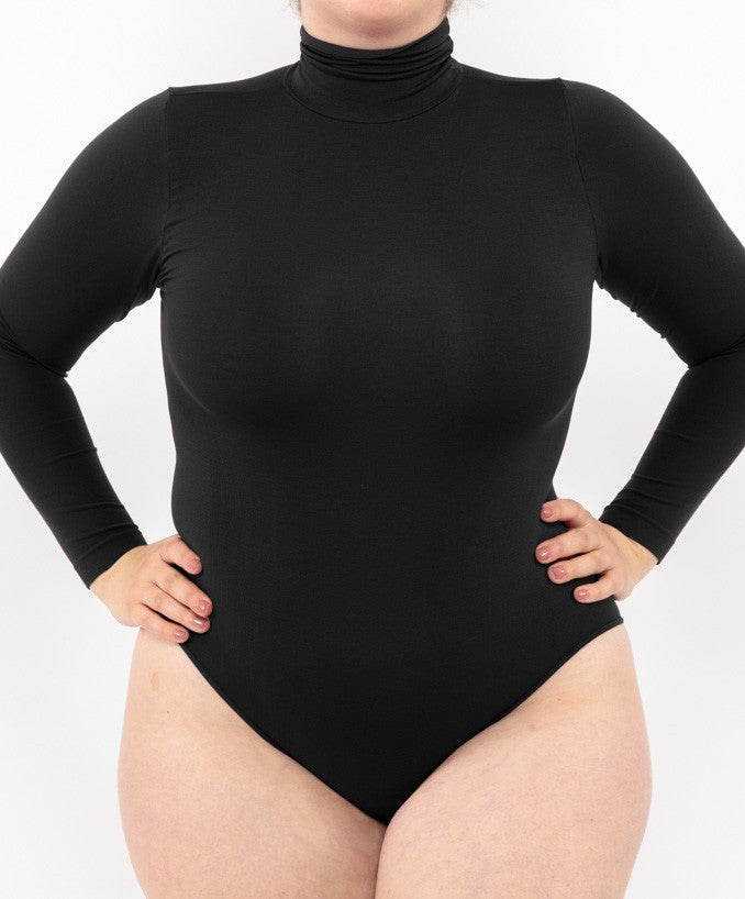 Body Curvy Manica Lunga Dolcevita Nero Indossato Taglie Forti | Leela Lab