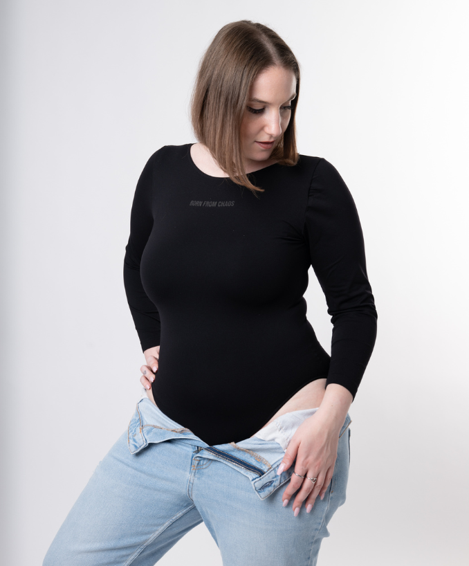 Dettaglio Tessuto Seamless Body Born From Chaos Nero Curvy | Leela Lab