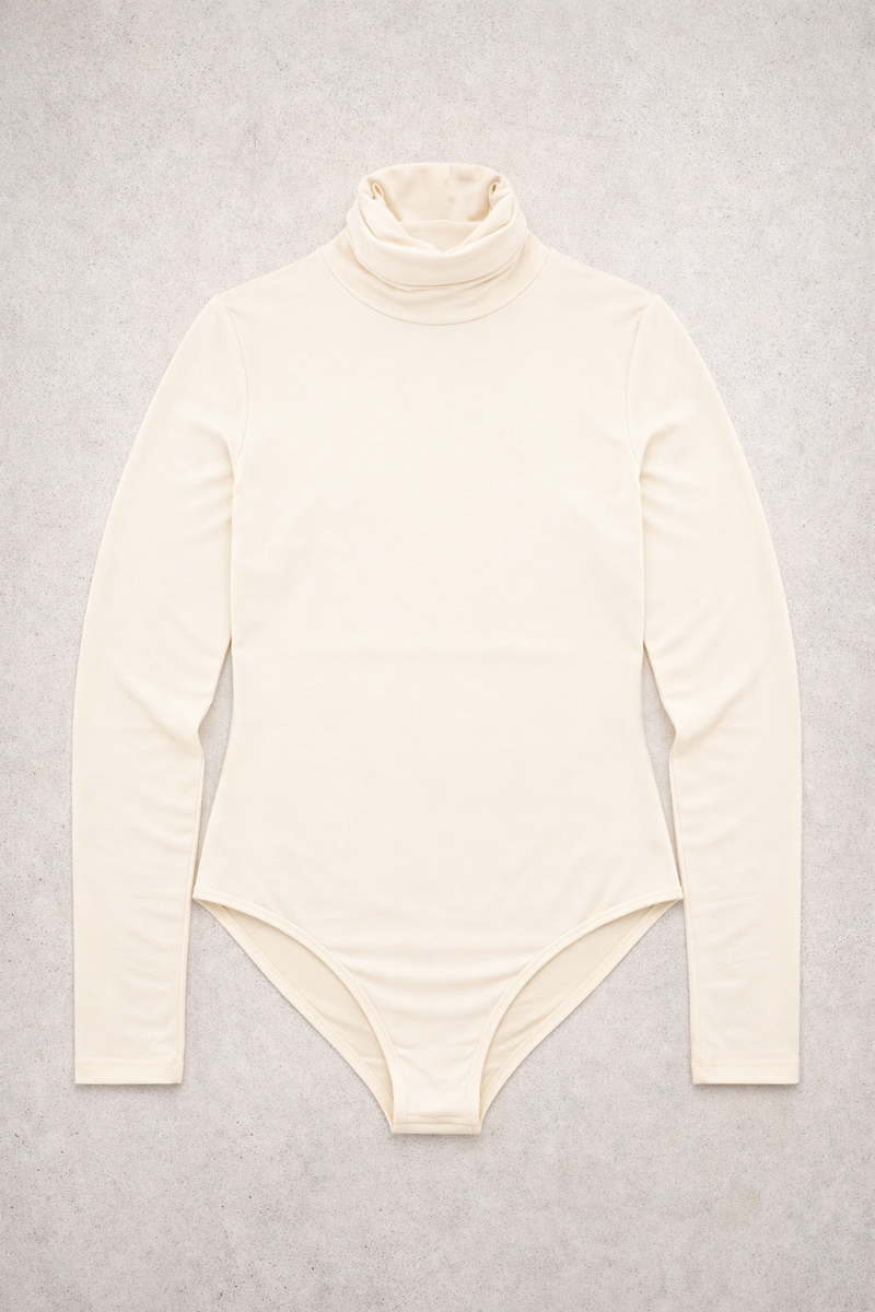 Body Manica Lunga Dolcevita Cipria Curvy per Taglie Forti | Leela Lab