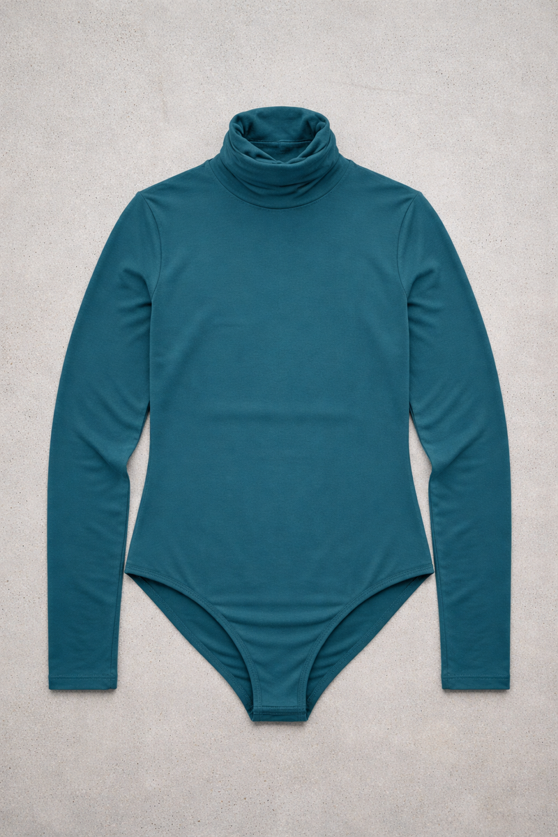 Body Manica Lunga Dolcevita Verde Petrolio Curvy per Taglie Forti | Leela Lab