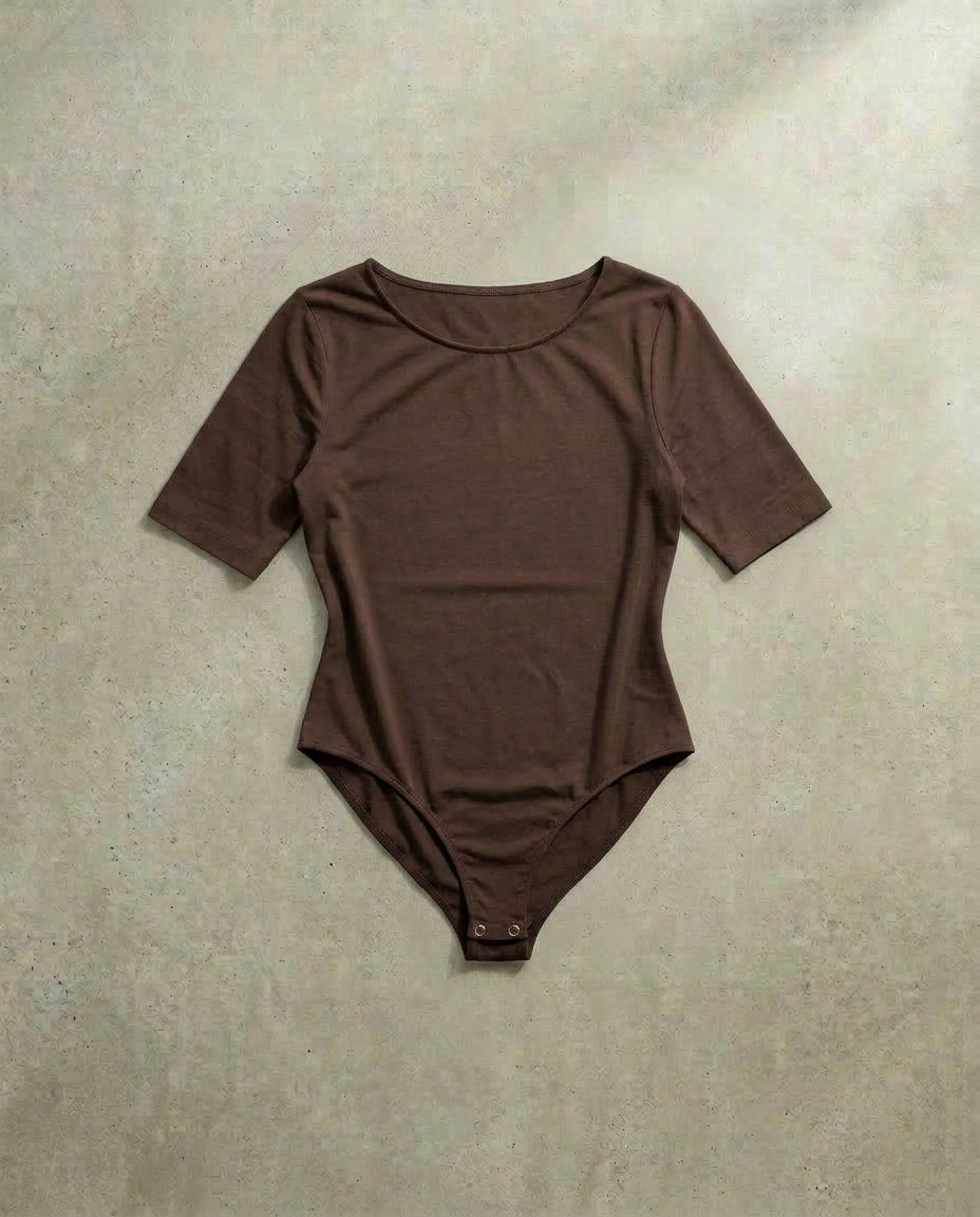 Body Manica Corta Marrone Curvy per Taglie Forti | Leela Lab