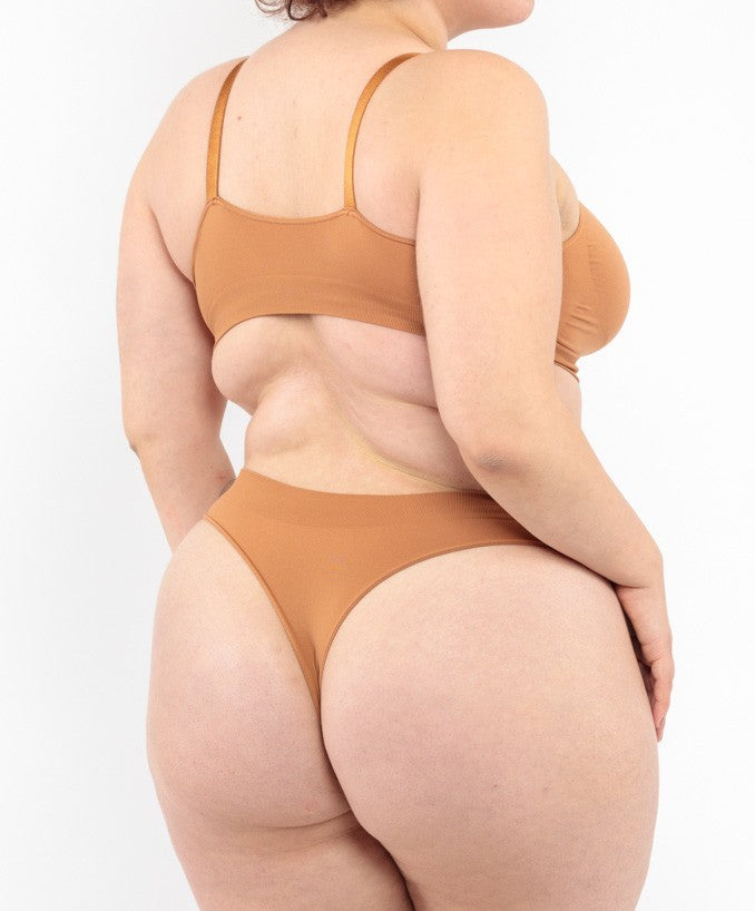 Perizoma Cammello Curvy per Taglie Forti Plus Size Dietro | Leela Lab