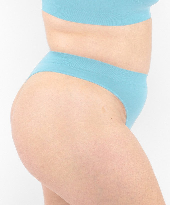 Dettaglio Perizoma Verde Acqua Curvy per Taglie Forti Plus Size | Leela Lab